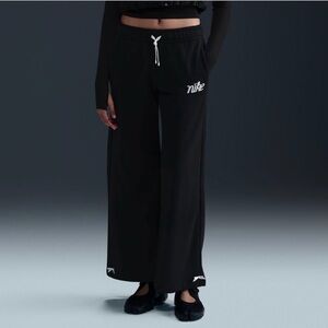 Womens Viral Bow Nike Club Fleece Wide Leg Sweatpants